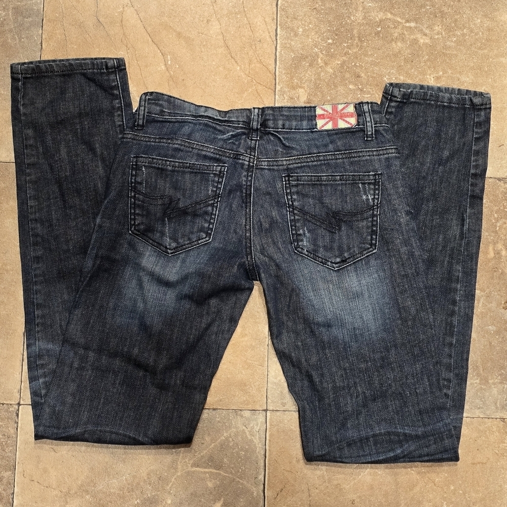 Vintage Y2K Machine Nouvelle Mode Embellished Distressed Denim Jeans